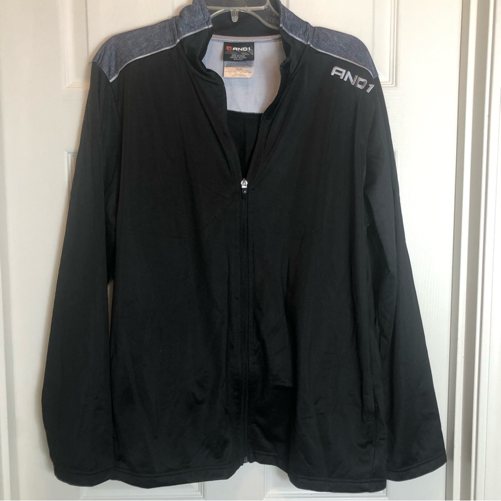 And1 Men’s Zip Up Jacket. Size L